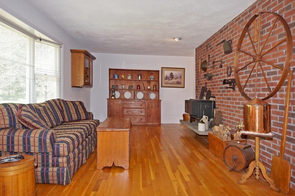 2 Appletree Lane Wayland, MA 01778 - Photo 13 of 28 Gallery Image 13