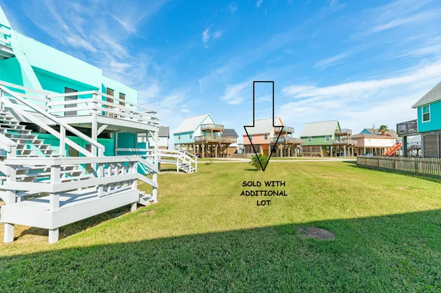 $399,999 | 131 Point Lafitte Court, Surfside Beach, TX 77541