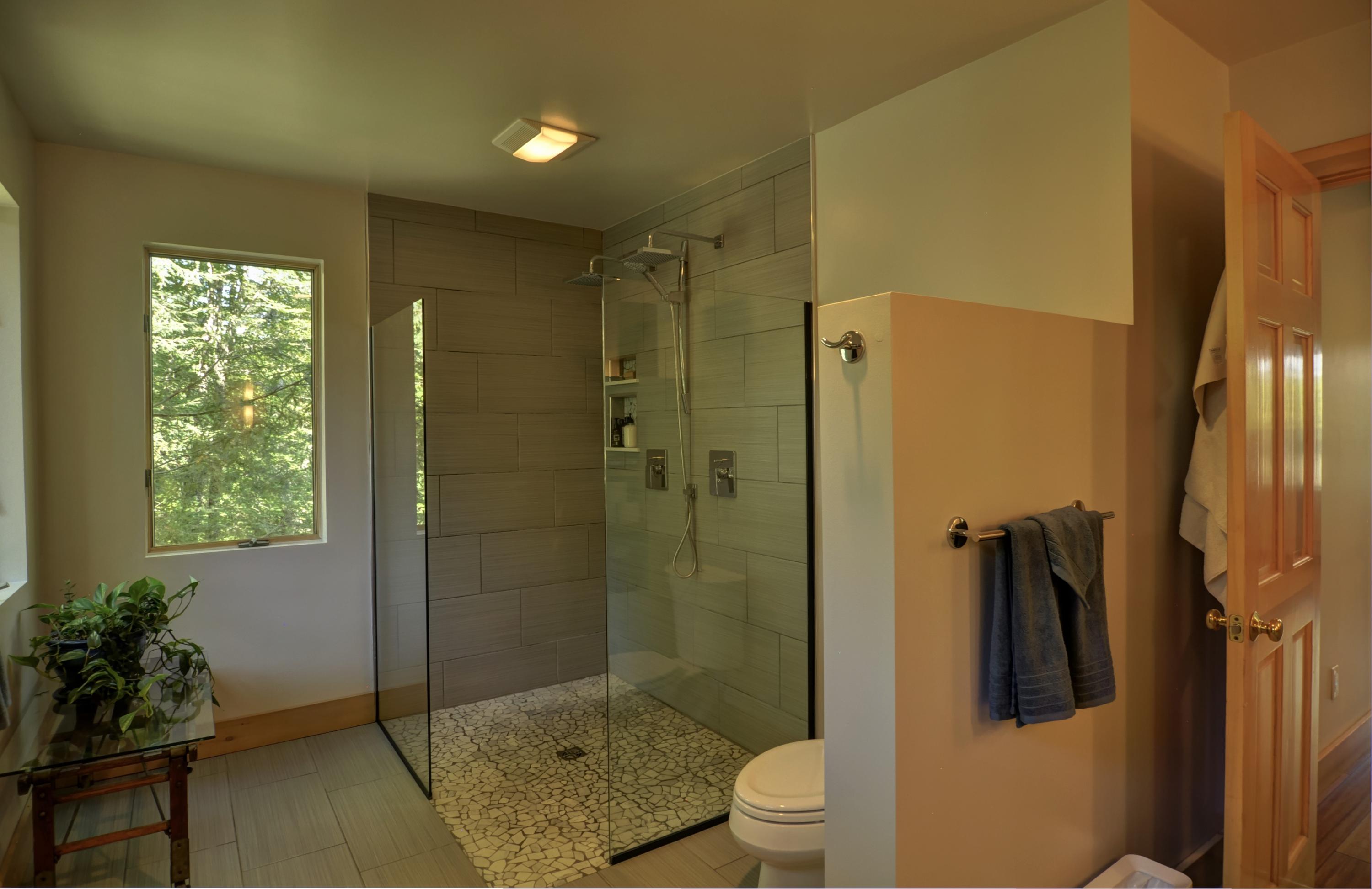 94 Meadow Cove Road East Boothbay, ME 04544 - Photo 18 of 34 19 Primary Bath