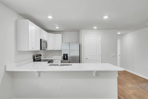 $1,975 | 132 Congaree Court, Santee, SC 29142