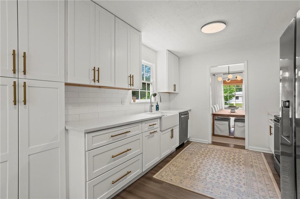 2370 Holly Springs Road Marietta, GA 30062 - Photo 8 of 30