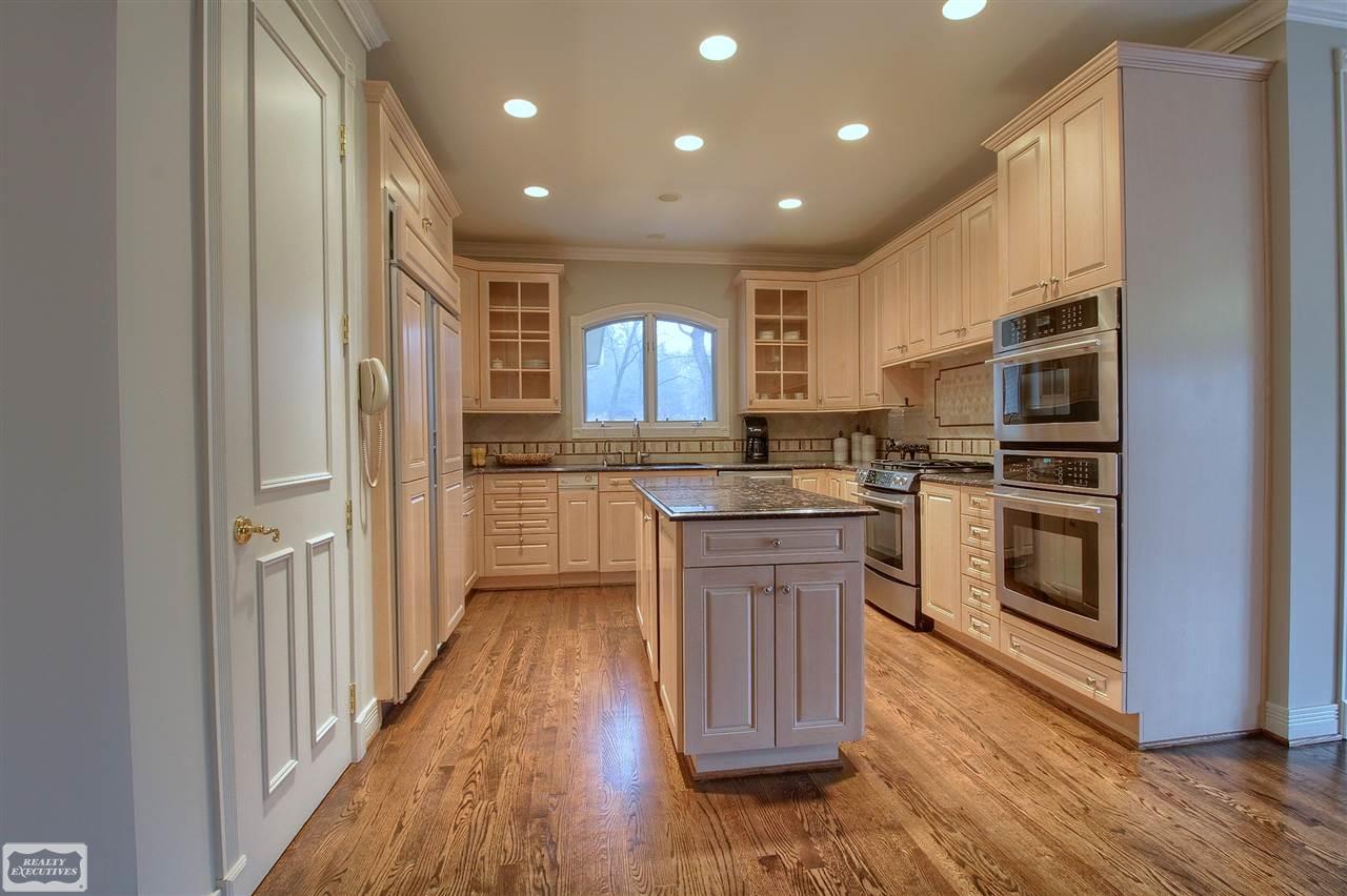 6532 Cornerstone Lane, Unit 4 Rochester Hills, MI 48306 - Photo 27 of 58