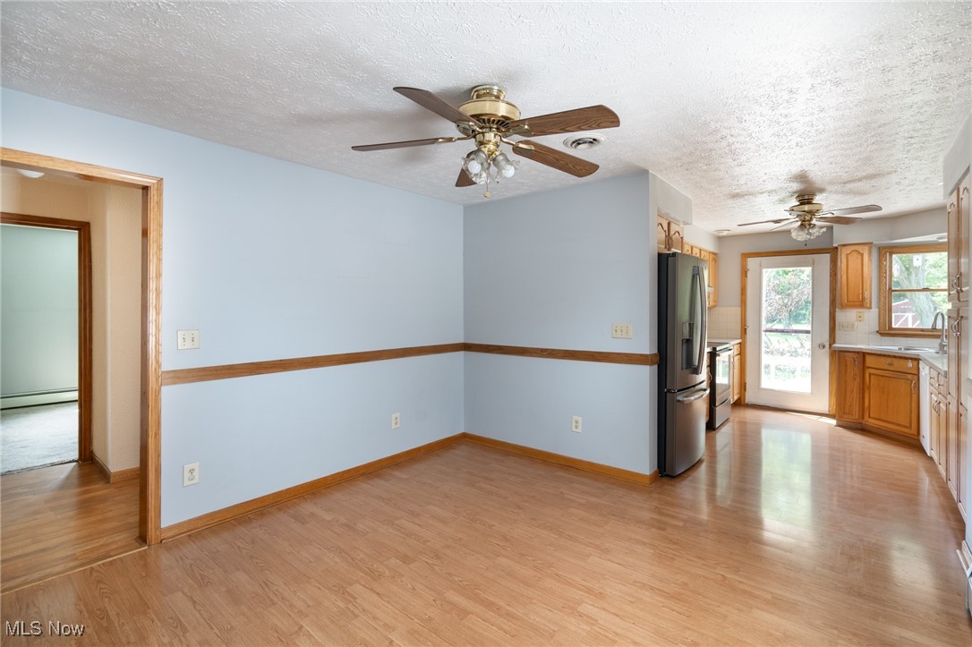 46125 Middle Ridge Road Amherst, OH 44001 - Photo 13 of 33