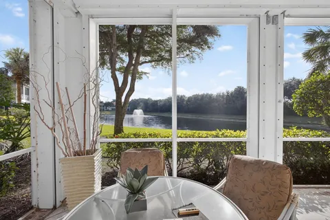 $855,000 | 104 Palm Bay Circle, Unit A, Palm Beach Gardens, FL 33418