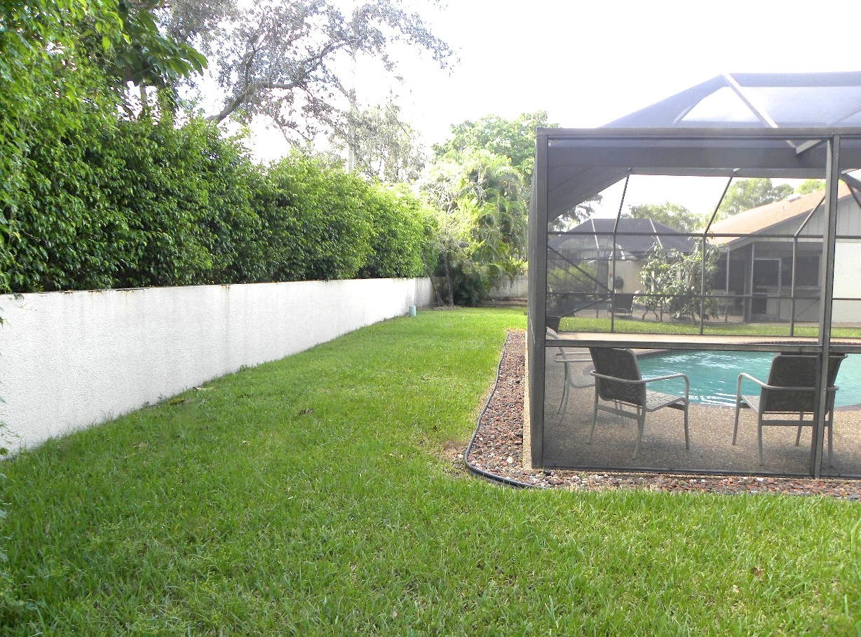 3098 Northwest 25th Way Boca Raton, FL 33434 - Photo 35 of 45 Backyard
