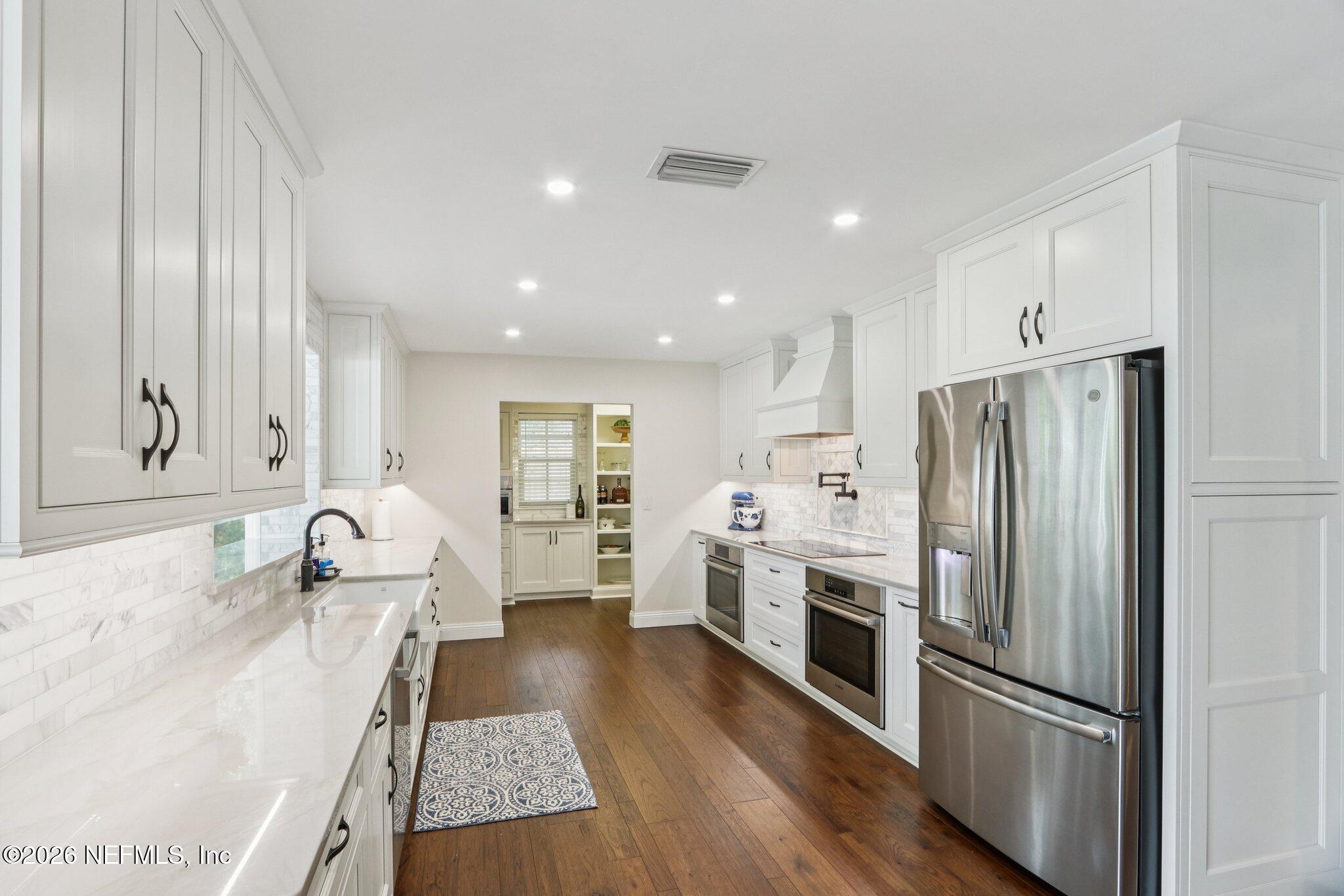 2443 Holly Point Road East Orange Park, FL 32073 - Photo 11 of 77 11-web-or-mls-Holly Point Rd-S0704-011