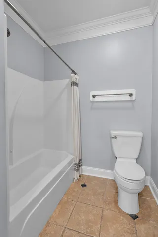 $2,600 | 516 Acklen Park Drive, Nashville, TN 37205