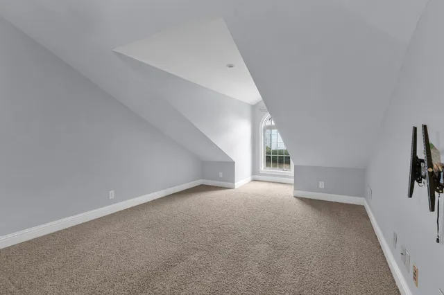 $2,600 | 516 Acklen Park Drive, Nashville, TN 37205