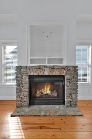 $2,600 | 516 Acklen Park Drive, Nashville, TN 37205