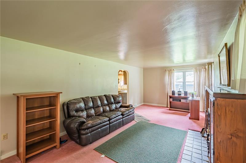 1508 Bakerstown Road Tarentum, PA 15084 - Photo 6 of 25