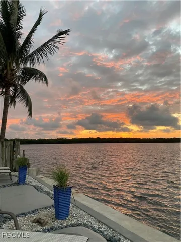 $398,000 | 4736 Pine Island Road, Matlacha, FL 33993