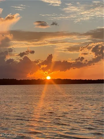 $398,000 | 4736 Pine Island Road, Matlacha, FL 33993