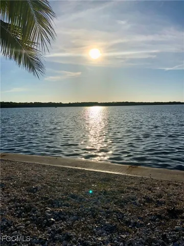 $398,000 | 4736 Pine Island Road, Matlacha, FL 33993