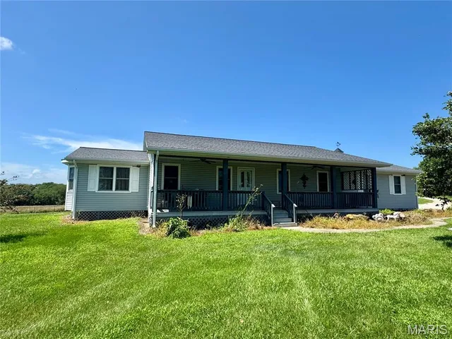 $1,200,000 | 46613 Winter Road, Browning, MO 64630