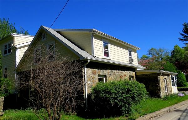 134 Rocky Hill Road Rehoboth, MA 02769 - Photo 2 of 10 Gallery Image 2