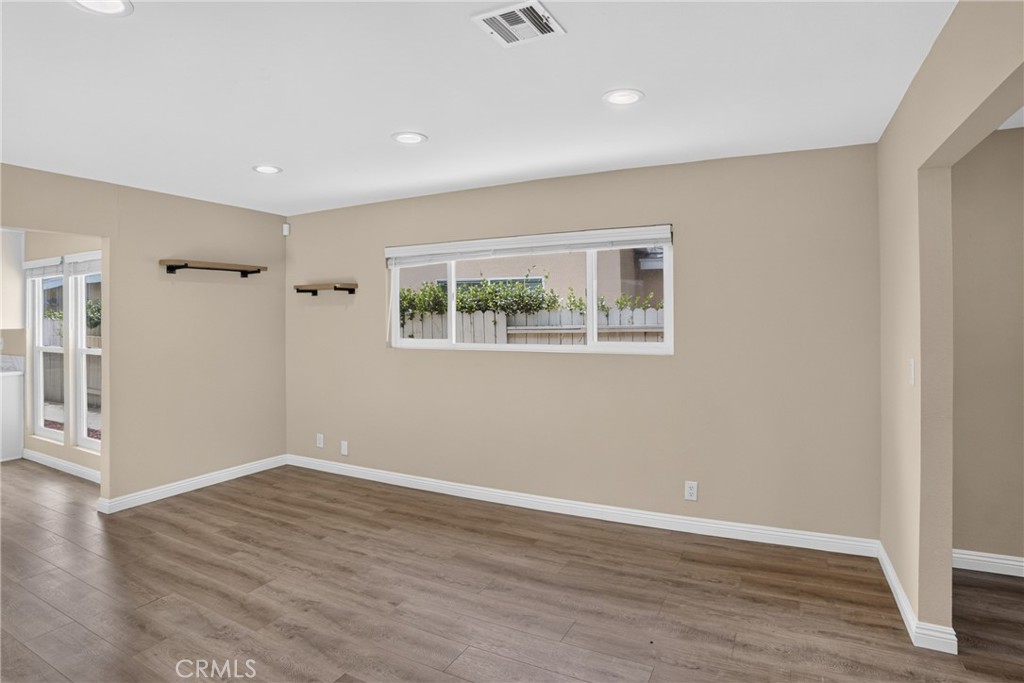 24441 Denise Place Newhall, CA 91321 - Photo 24 of 43