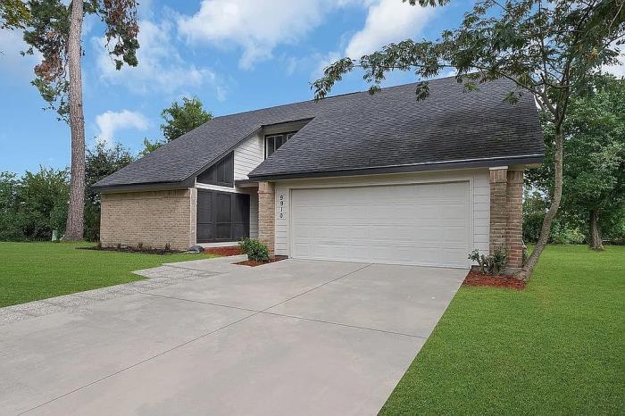 9910 Robin Court Conroe, TX 77385 - Photo 7 of 32