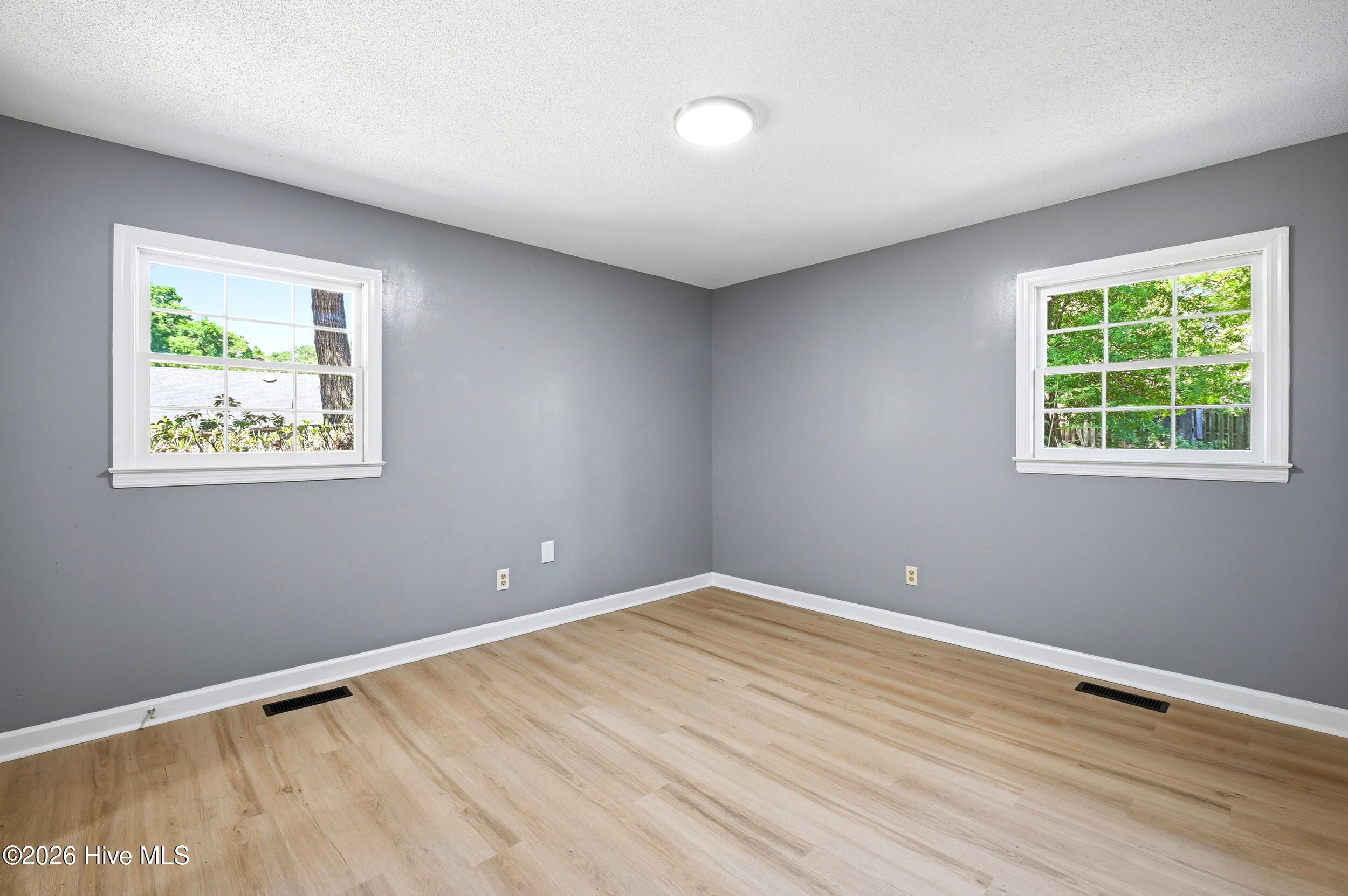 6803 Myrtle Grove Road Wilmington, NC 28409 - Photo 18 of 43 19_6803_myrtle_grove_rd_019