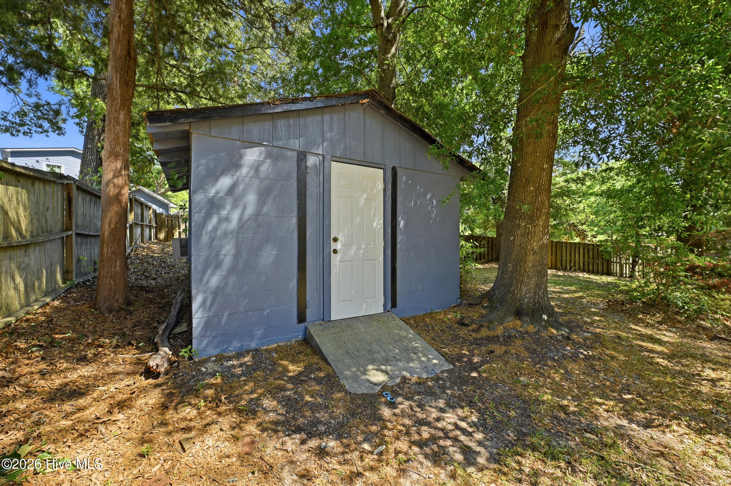 6803 Myrtle Grove Road Wilmington, NC 28409 - Photo 34 of 43 35_6803_myrtle_grove_rd_035