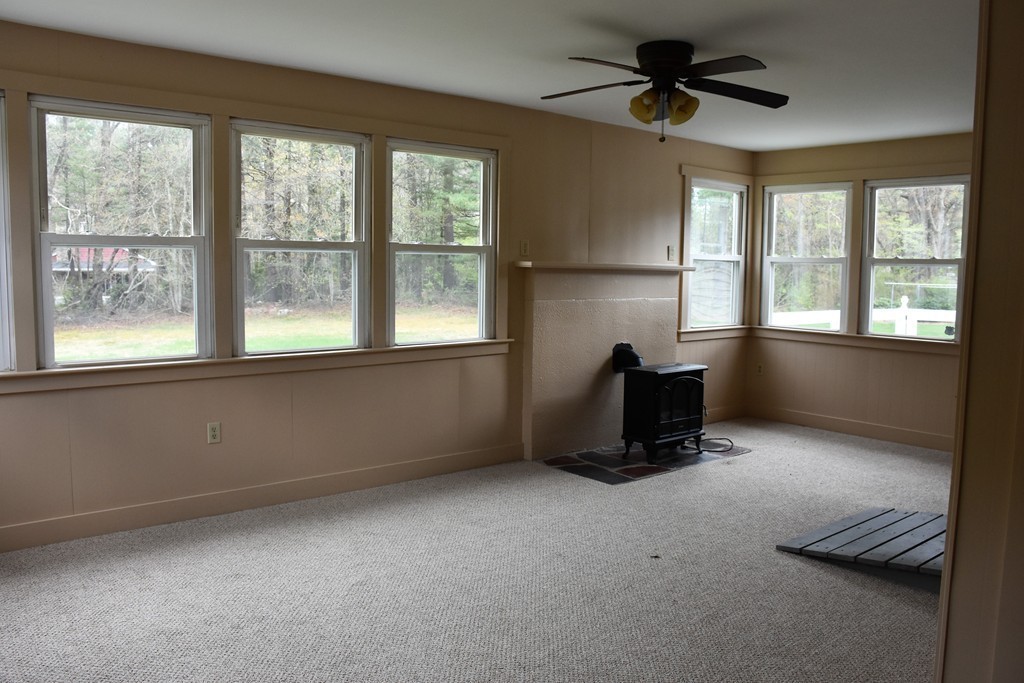 85 Dudley Road Oxford, MA 01540 - Photo 6 of 18 Gallery Image 6