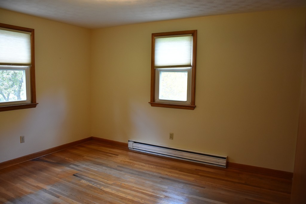 85 Dudley Road Oxford, MA 01540 - Photo 8 of 18 Gallery Image 8