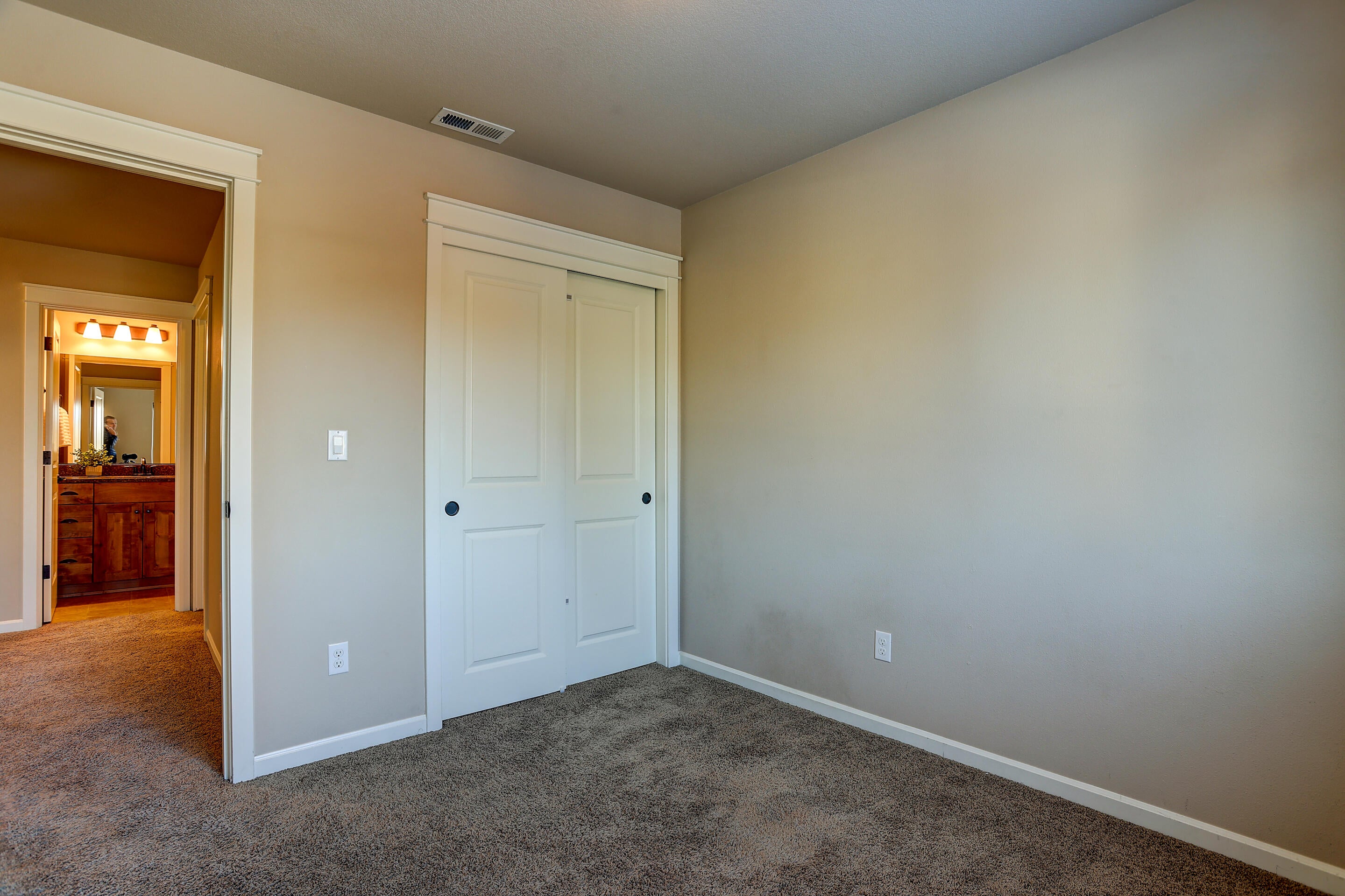 20248 Badger Road Bend, OR 97702 - Photo 26 of 36 20248 Badger Road MLS-29
