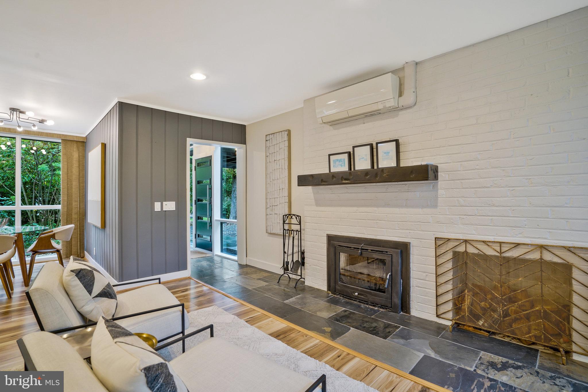1939 Marthas Road Alexandria, VA 22307 - Photo 5 of 34