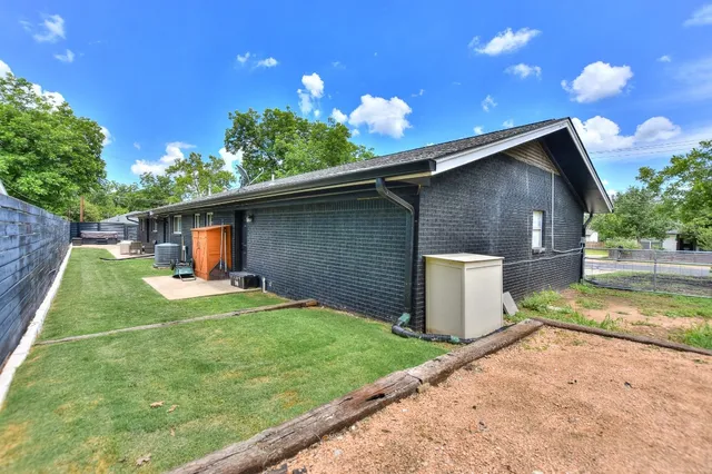 $3,000 | 1407 East 19th Street, Georgetown, TX 78626