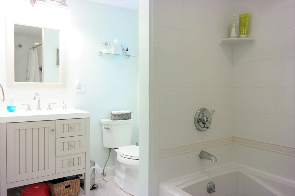 77 School Street, Unit 1 Boston, MA 02129 - Photo 7 of 10