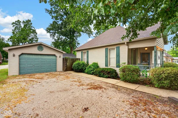 $179,900 | 832 North Washington Street, Brazil, IN 47834