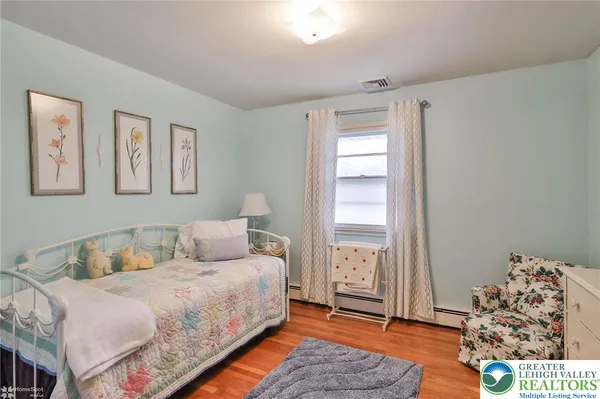 $375,000 | 1961 Ravenwood Drive, Bethlehem, PA 18018