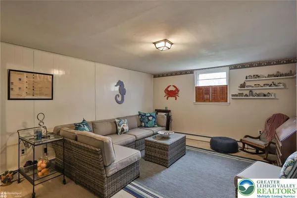 $375,000 | 1961 Ravenwood Drive, Bethlehem, PA 18018