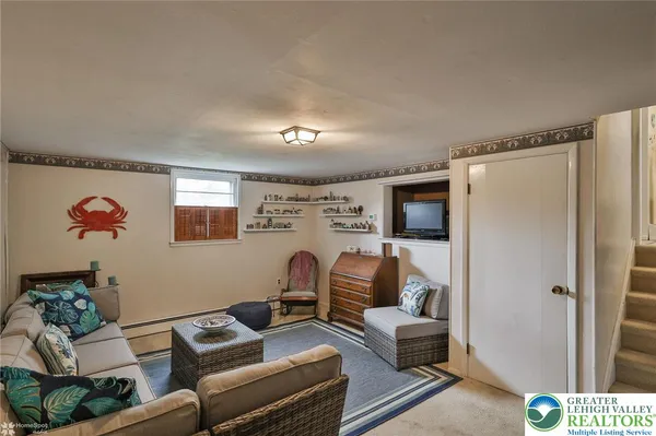 $375,000 | 1961 Ravenwood Drive, Bethlehem, PA 18018