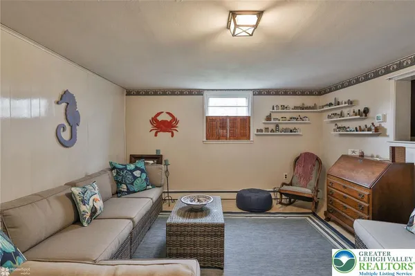 $375,000 | 1961 Ravenwood Drive, Bethlehem, PA 18018