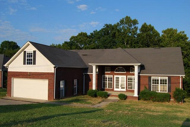 544 Windy Road Mount Juliet, TN 37122 - Photo 1 of 20 a front view of a house with a yard