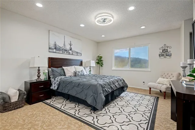 $1,024,000 | 6698 Summerhill Court, Oak Park, CA 91377