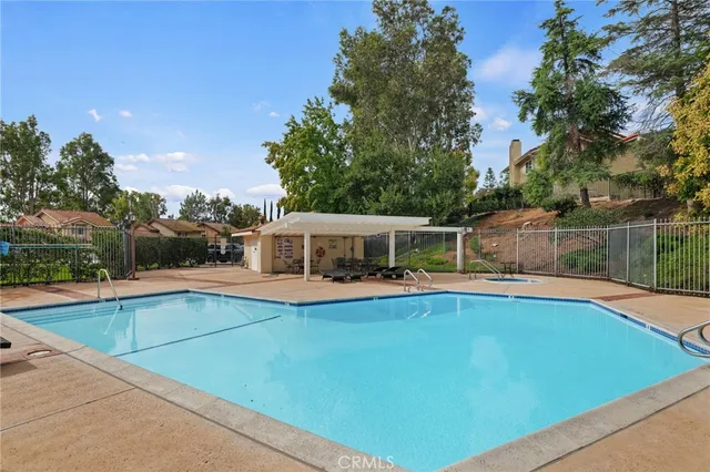 $1,024,000 | 6698 Summerhill Court, Oak Park, CA 91377