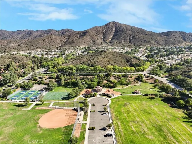 $1,024,000 | 6698 Summerhill Court, Oak Park, CA 91377