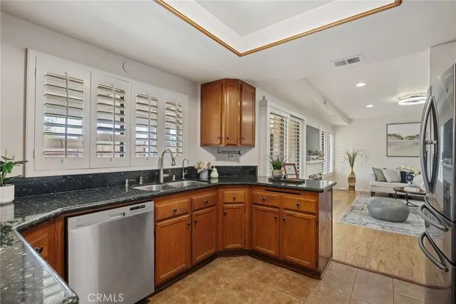$1,024,000 | 6698 Summerhill Court, Oak Park, CA 91377