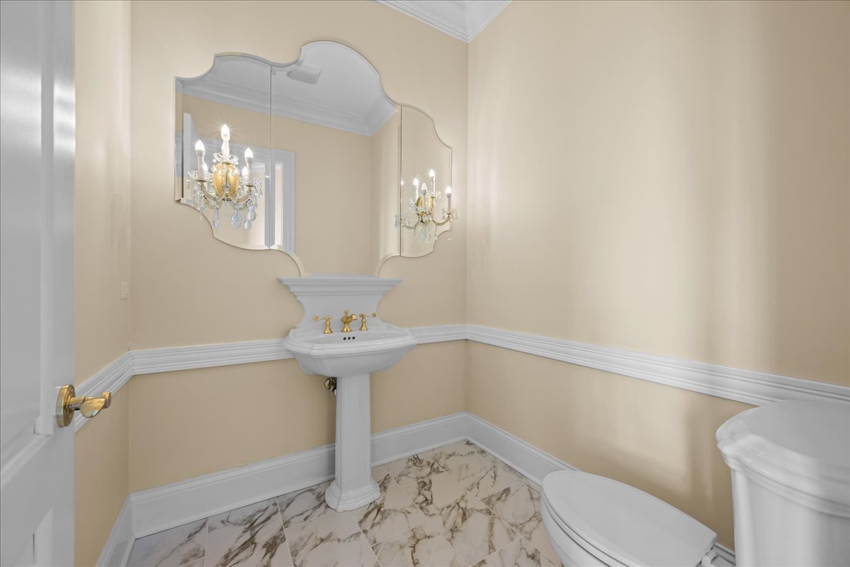 36W555 Stoneleat Road St. Charles, IL 60175 - Photo 35 of 76 Gallery Image 35