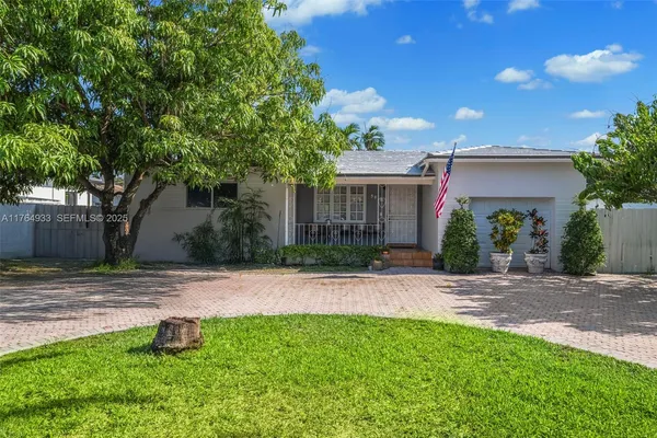 $799,000 | 5810 Southwest 22nd Street, Miami, FL 33155