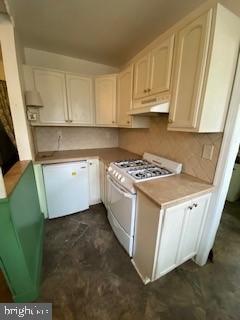 659 Rennard Street Philadelphia, PA 19116 - Photo 12 of 13 Gallery Image 12