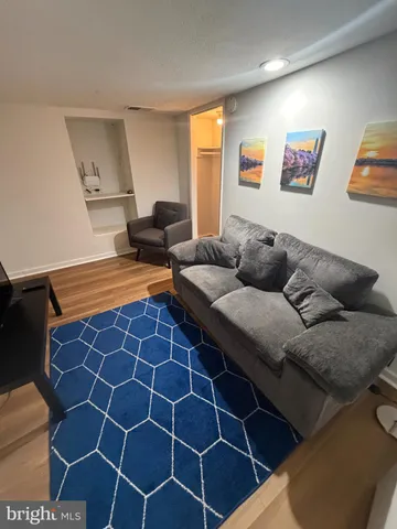 $2,700 | 7405 Columbia Avenue, Unit 1, College Park, MD 20740