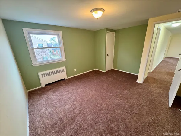 $2,700 | 10 3rd Avenue, East Rockaway, NY 11518