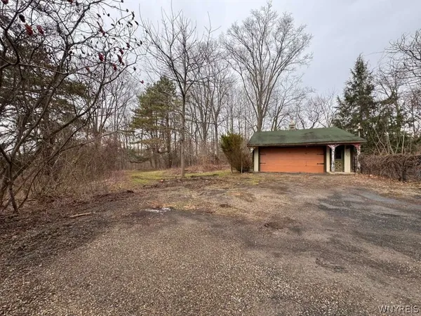 $280,000 | 13418 Quaker Street, Collins, NY 14034