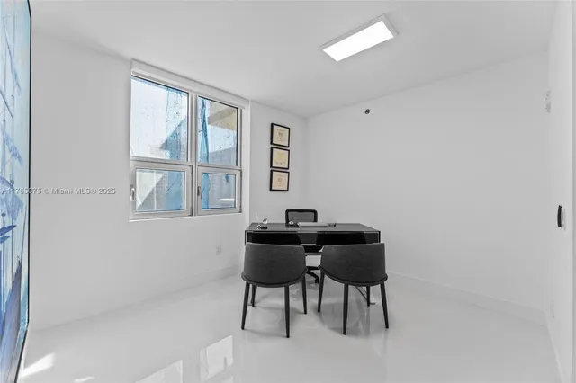 $34,000 | 5801 Collins Avenue, Unit 600, Miami Beach, FL 33140