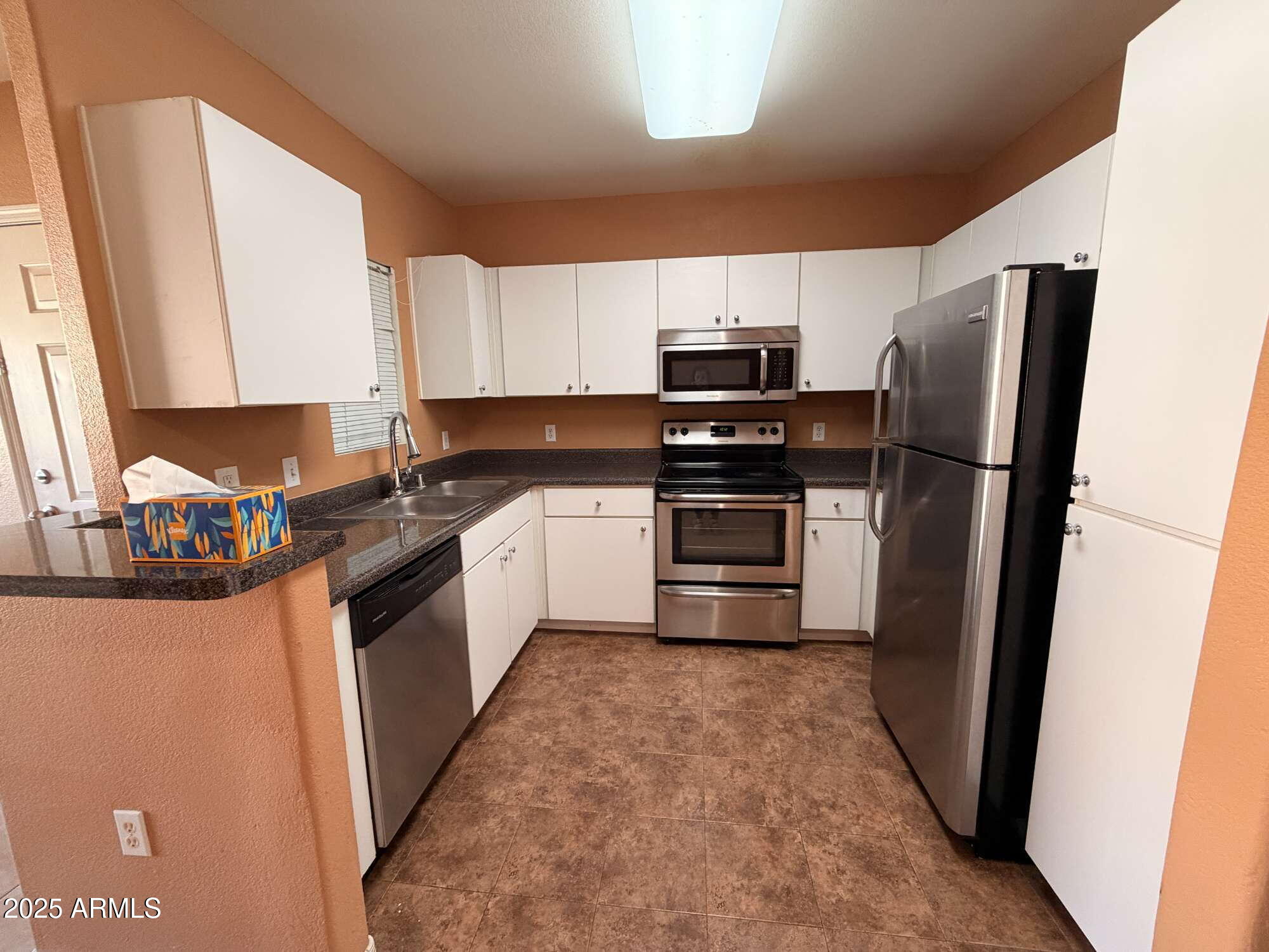 1295 North Ash Street, Unit 923 Gilbert, AZ 85233 - Photo 7 of 17 IMG_0219