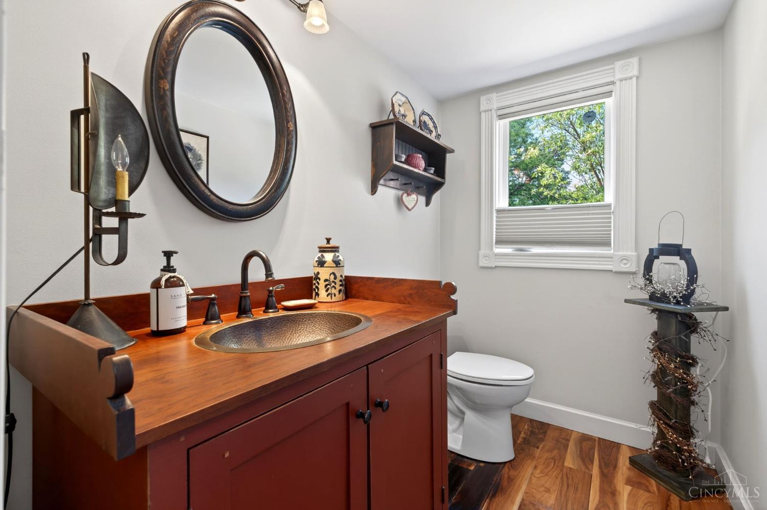 1137 Stubbs Mills Road Lebanon, OH 45036 - Photo 50 of 94 Main floor half bath.