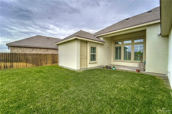 $2,000 | 3200 Linva Avenue, Edinburg, TX 78541
