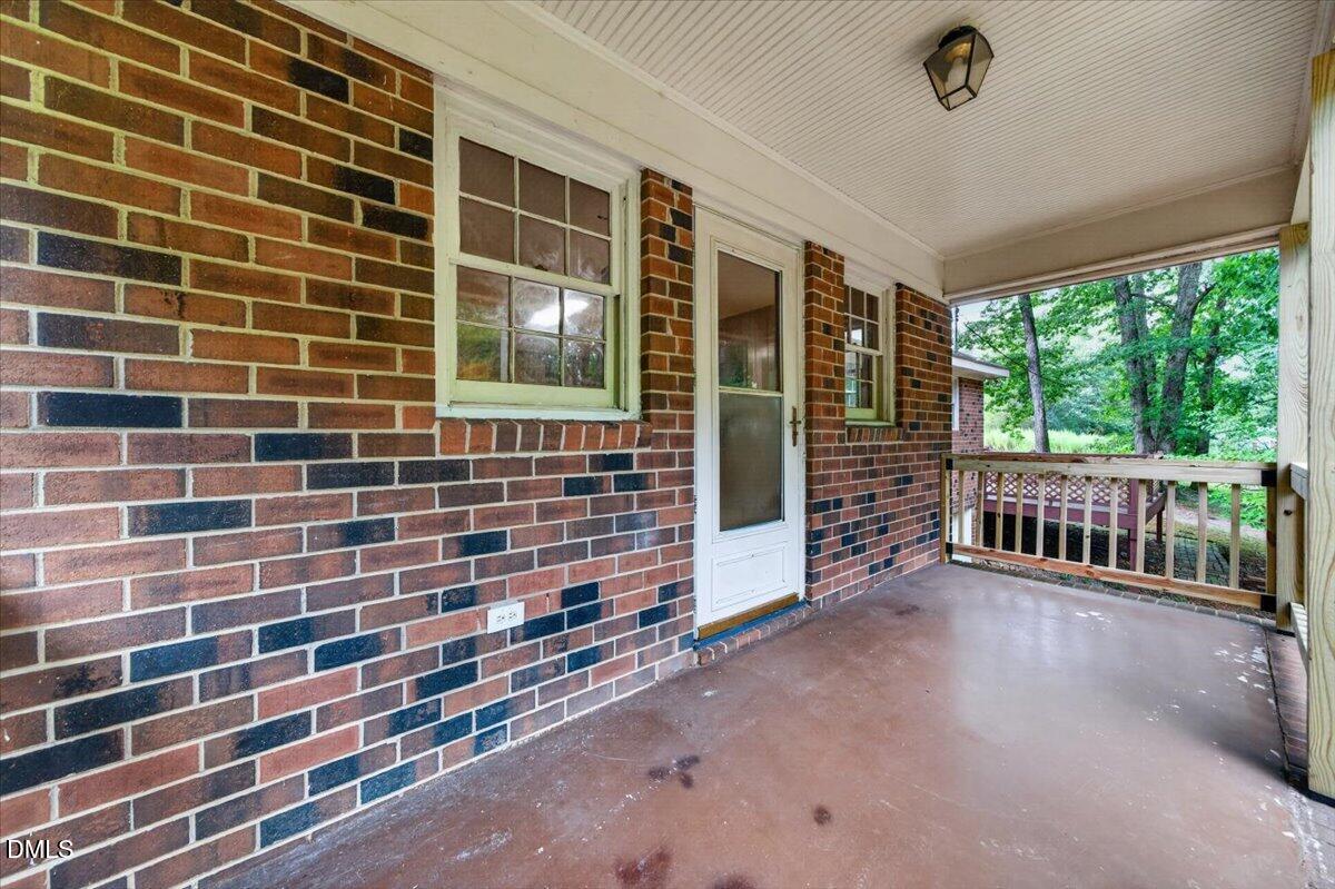 7325 Lake Wheeler Road Raleigh, NC 27603 - Photo 32 of 38 39-7325LakeWheelerRdRaleigh039
